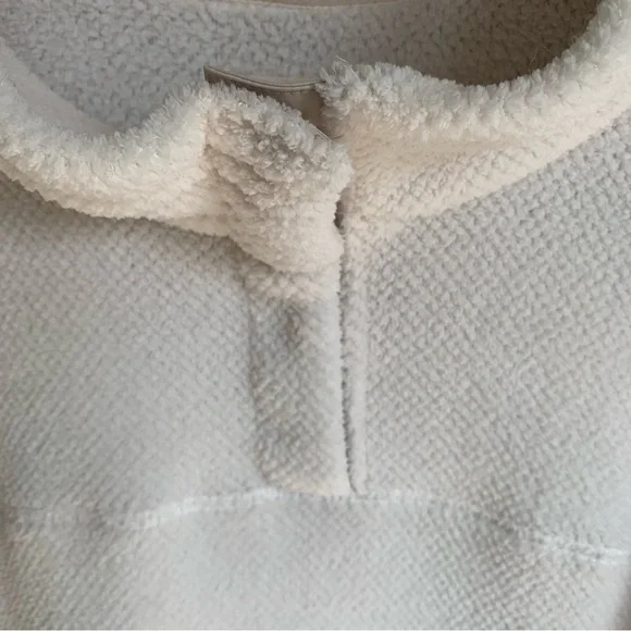 Fleece Pullover - Picture 4 of 8